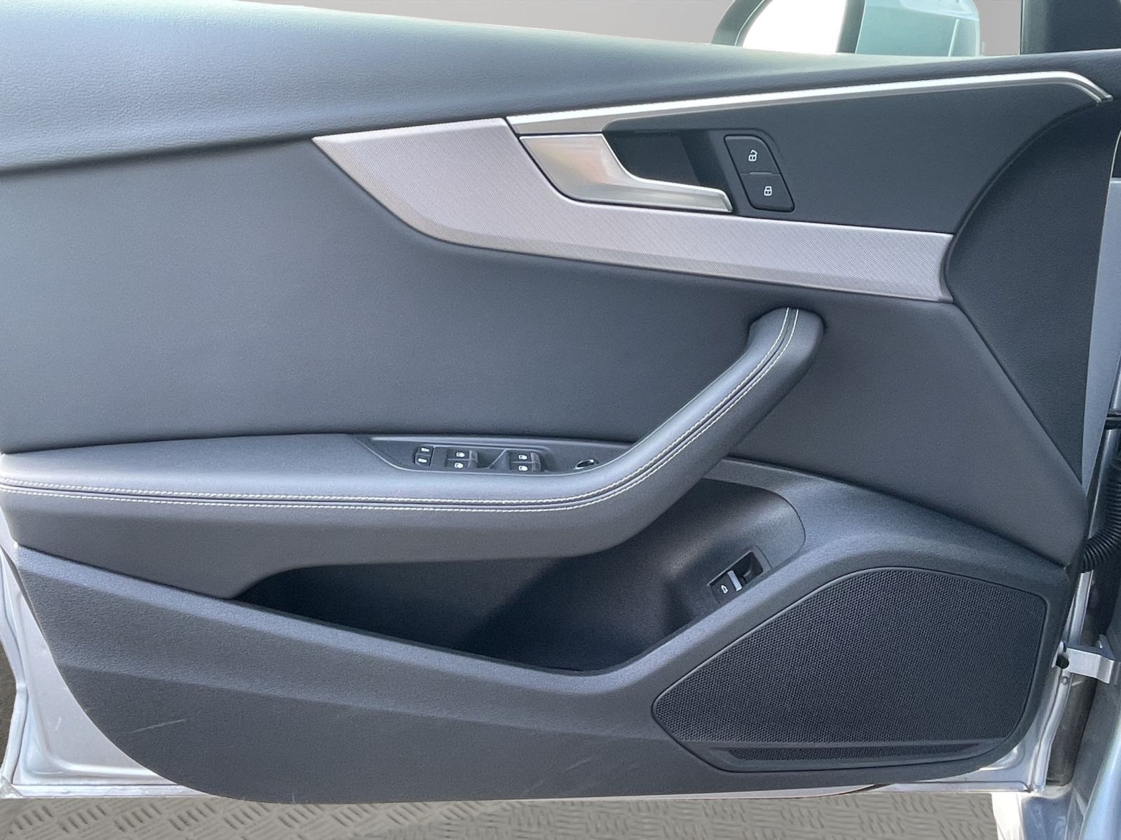 Audi A4 - Bild 15