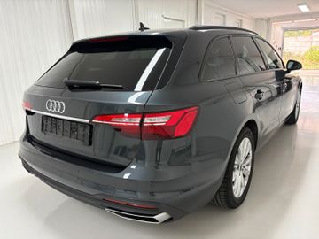 Audi A4 - 4