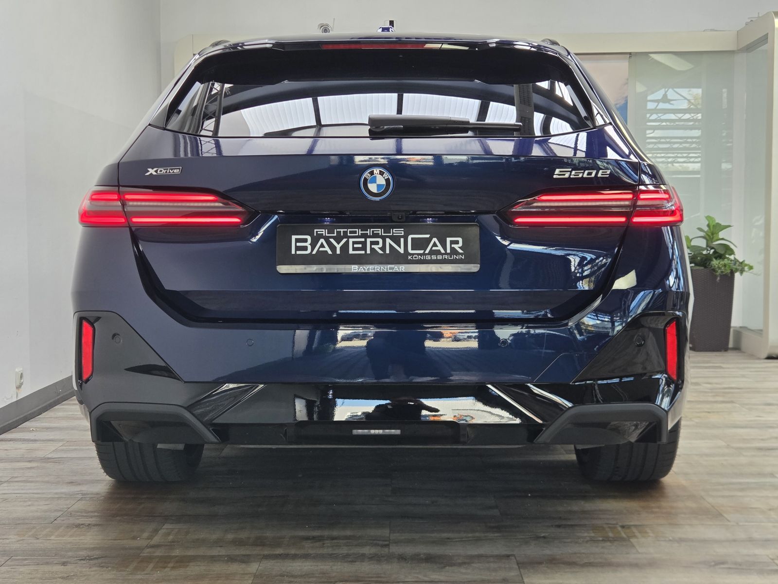 BMW 550e xDr M Sport Pro B&W Fahr.Prof Sitzlüft Pano foto 5