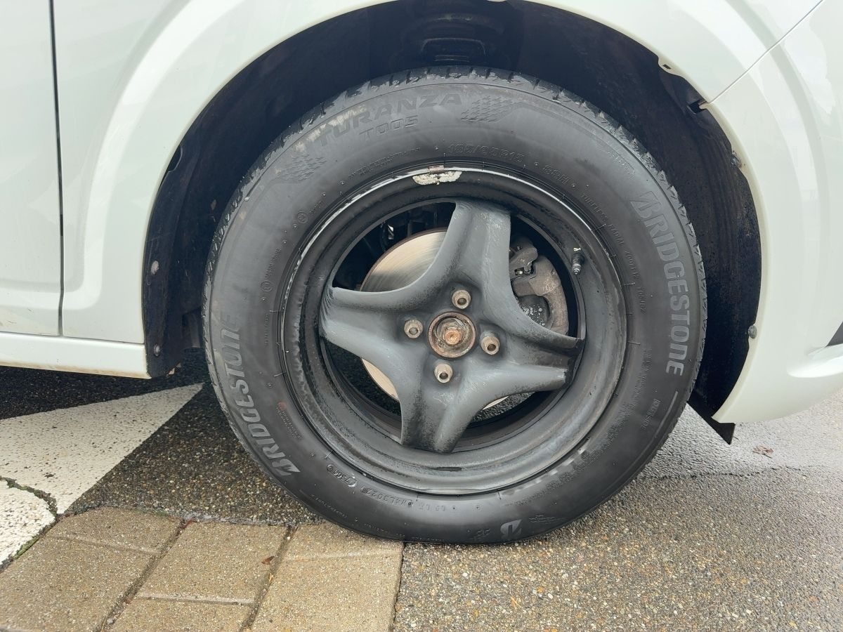 Fahrzeugabbildung Dacia Sandero Comfort TCe 90 Automatik EPH