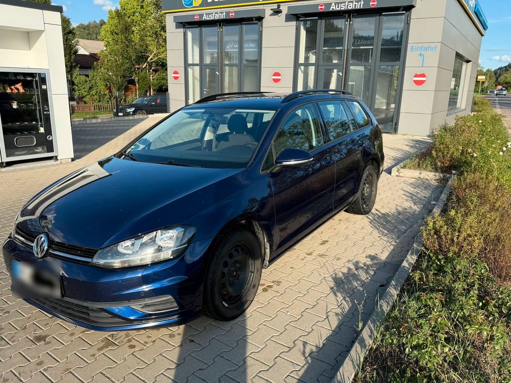 Image of Volkswagen Golf