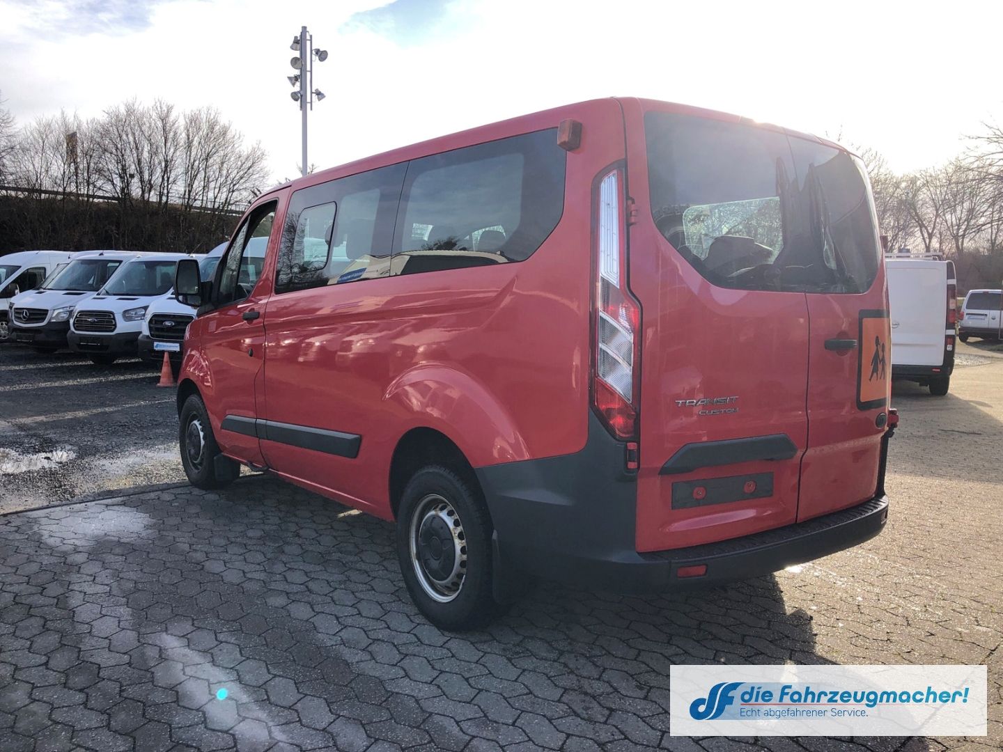 Fahrzeugabbildung Ford Transit Custom Kombi 300 L1 2.2 TDCi*1169