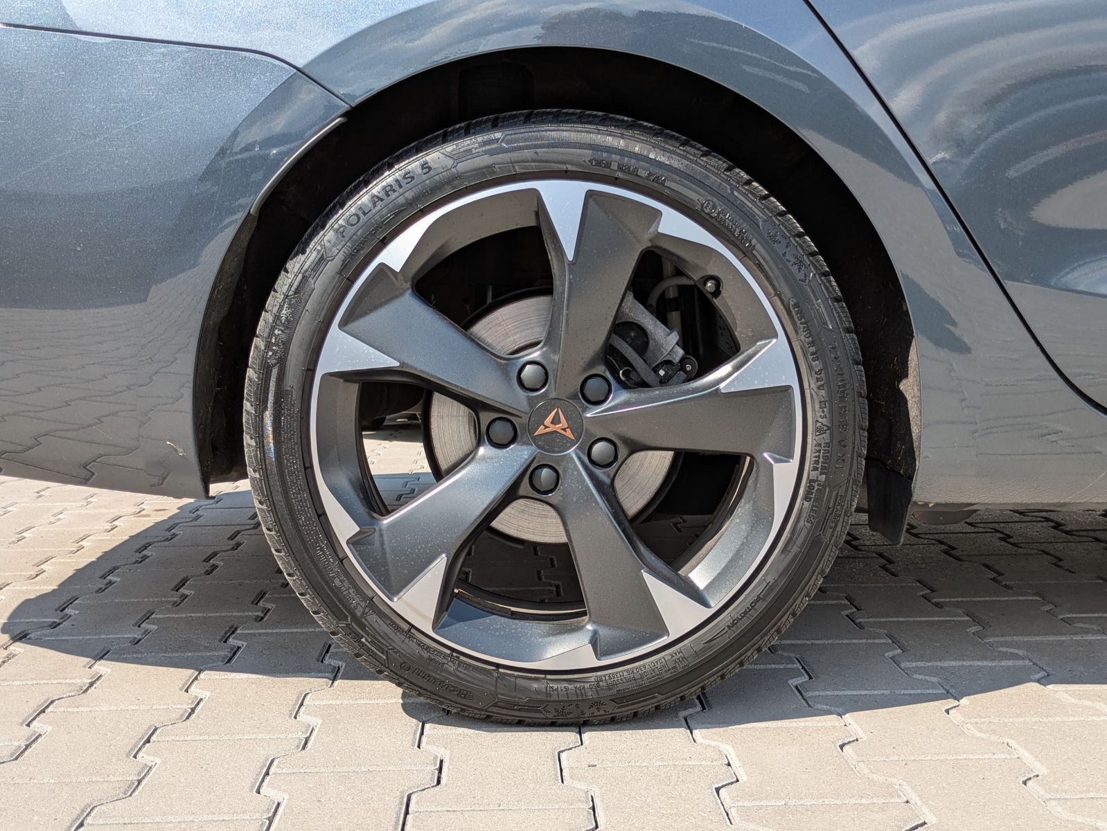 Fahrzeugabbildung CUPRA Leon 1.5 eTSI DSG MATRIX-LED*ACC*APP*KAMERA*18"