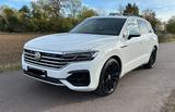 Volkswagen Touareg 3.0 V6 TDI 210kW R line  - Volkswagen Touareg in Magdeburg