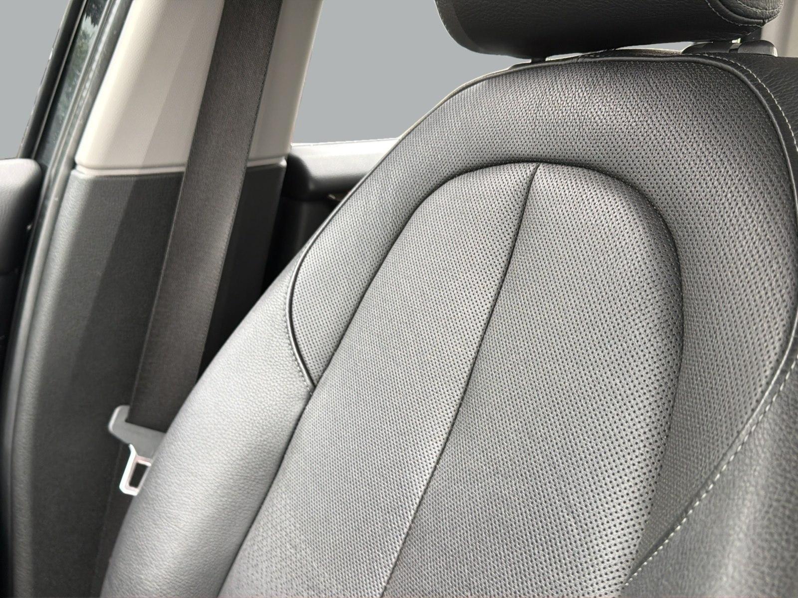 BMW 225xe IPERFORMANCE A Luxury Line Luxury Line |