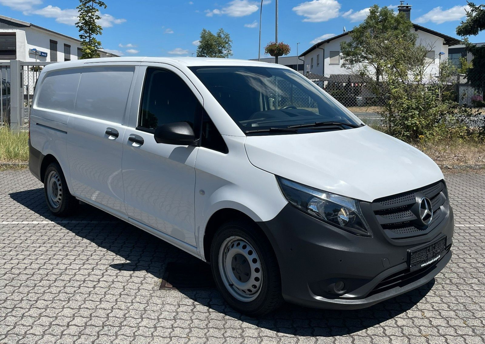 MERCEDES-BENZ Vito Kasten 114 CDI lang BOTT Regale Klima PDC