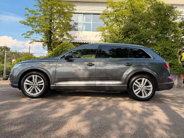 Audi Q7 - 3