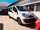 Opel Vivaro 2.0 DCI Klima AHK TÜV neu