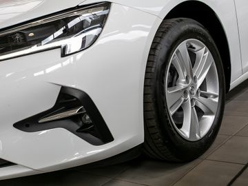 Opel Insignia B Sports Tourer 2.0 Elegance Ergonomie