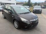 Opel Zafira C Tourer Active*NAVI*140PS*6Gang* - Opel Zafira mit Benzin-Antrieb: Kleinbus, 1.6
