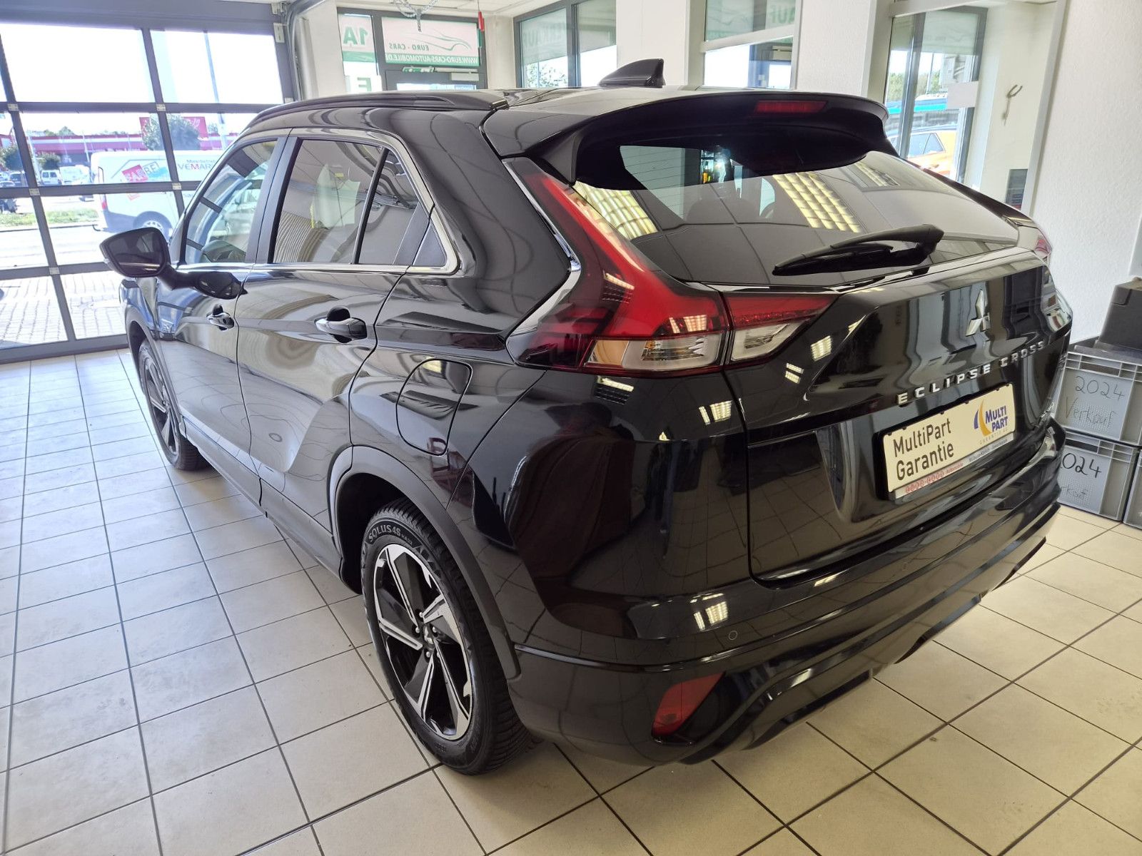 Fahrzeugabbildung Mitsubishi Eclipse Cross / KAMERA / 1. Hand PLUG IN