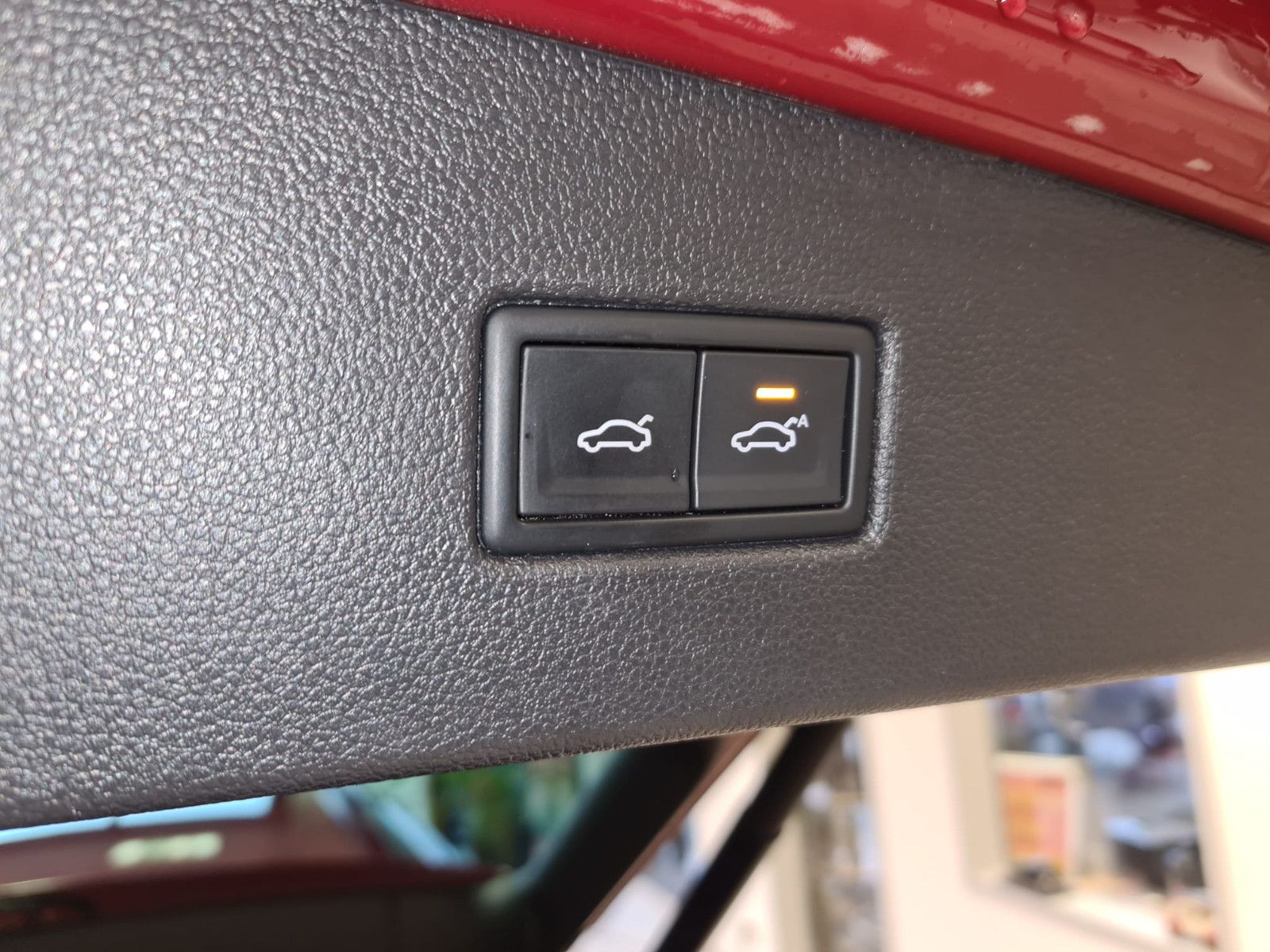 Fahrzeugabbildung Volkswagen Tiguan Comfortline / 1. Hand / AHK / GARANTIE