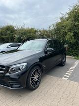 Mercedes-Benz GLC 250 d 4MATIC AMG Line Autom. AMG Line - Mercedes-Benz GLC 250 in Solingen