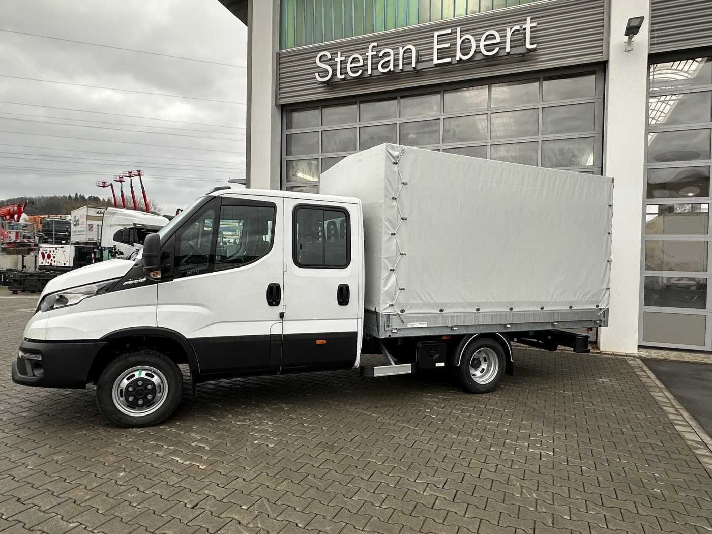 Fahrzeugabbildung Iveco Daily 50C18H A8 DoKa *AHK*Automatik*7-Sitze*