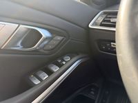 BMW 330 - Vorschau Bild 19