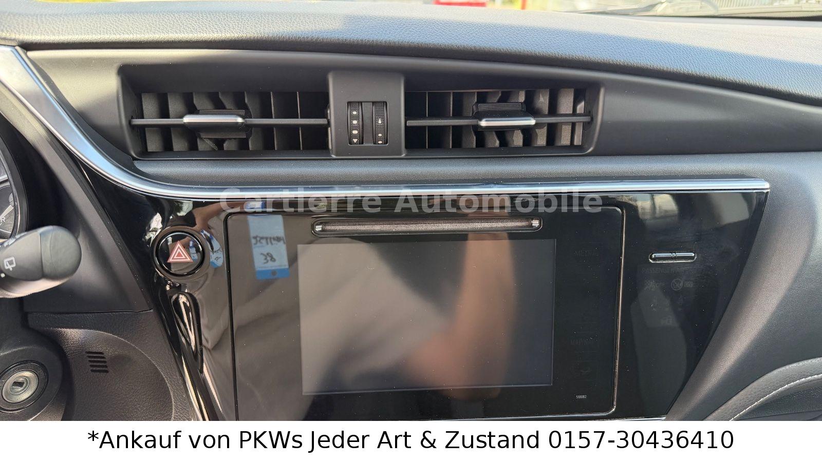 Toyota Auris 2015 — photo 18
