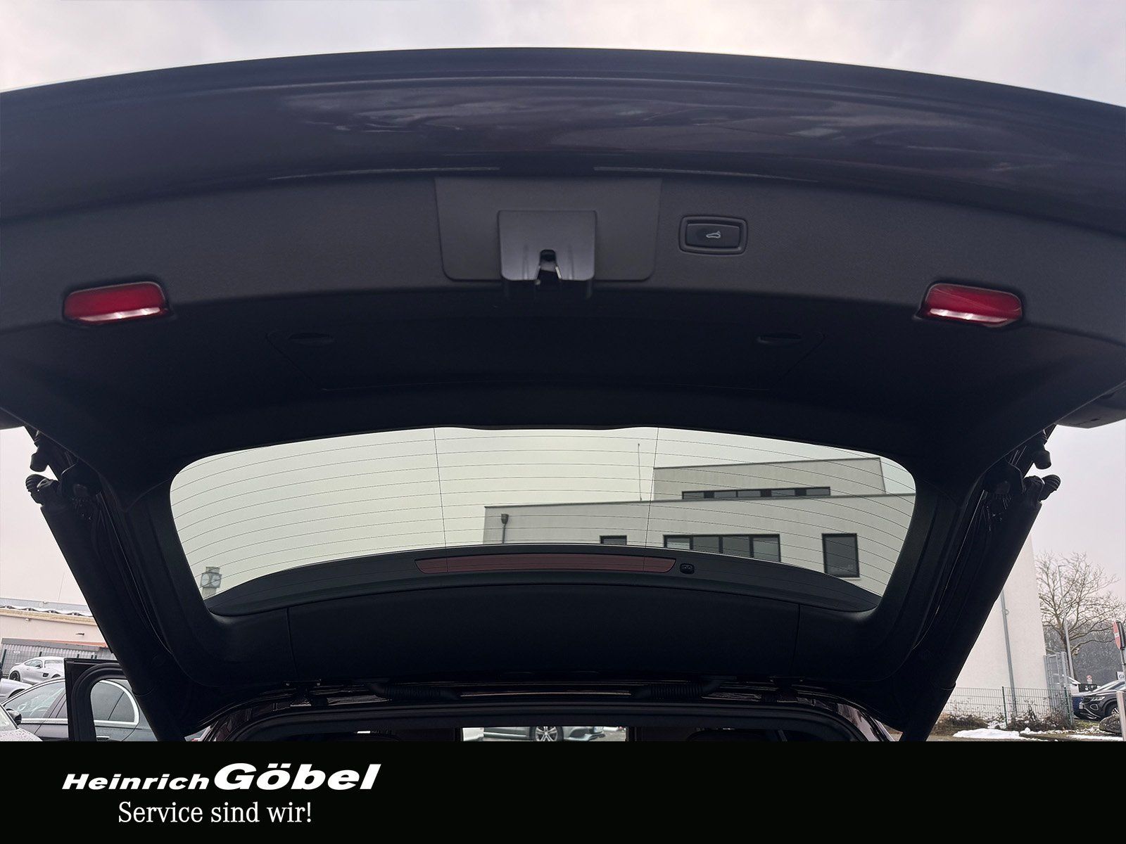 Fahrzeugabbildung Porsche Cayenne OPF 1 Hand PZ SCHECKHEFTGEPFLEGT