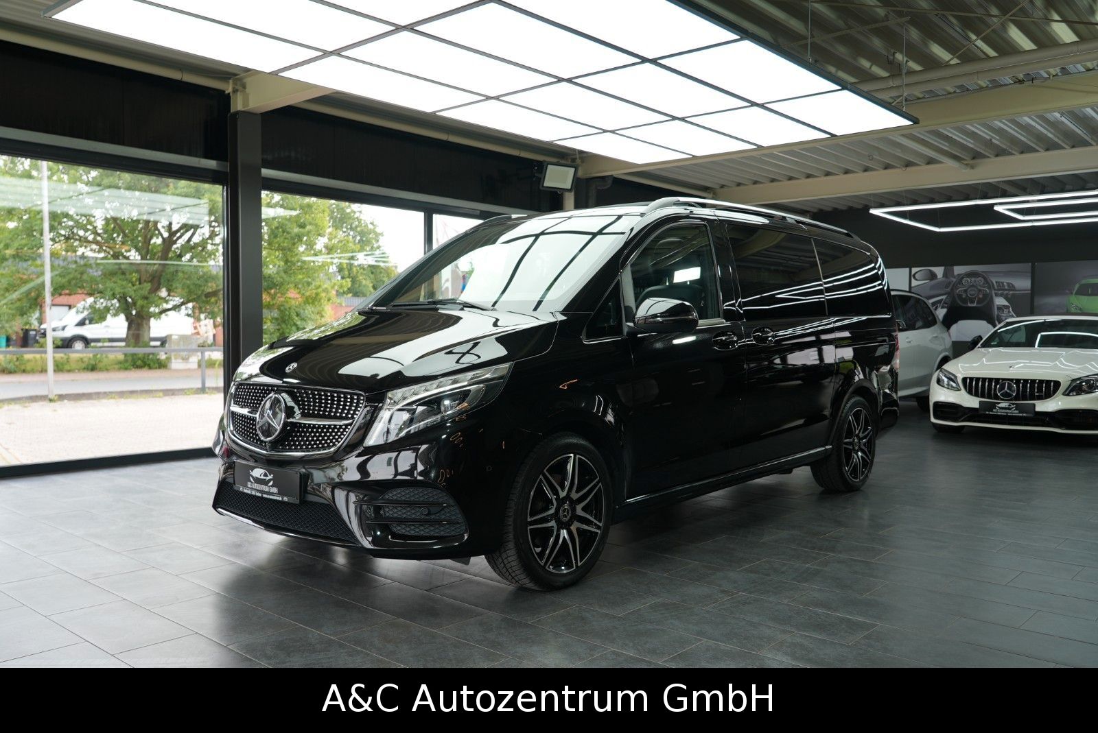 MERCEDES-BENZ V 300d Lang AMG Line Facelift