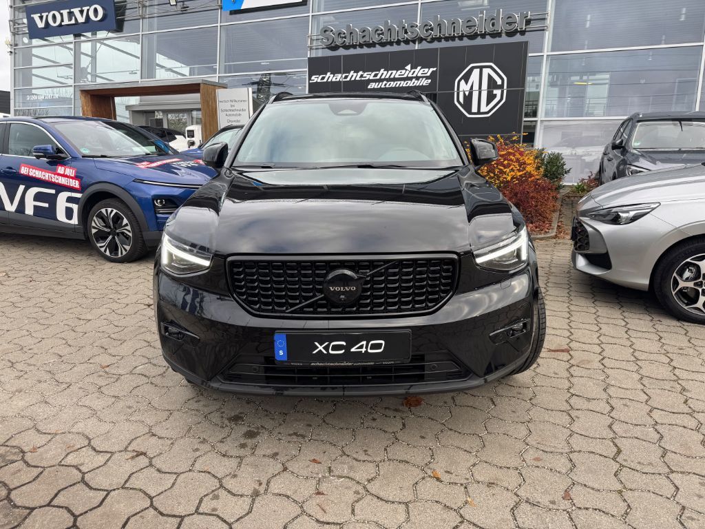 Volvo XC40 B3 B DKG Plus Black Edition+LichtPak+360° imagem 2