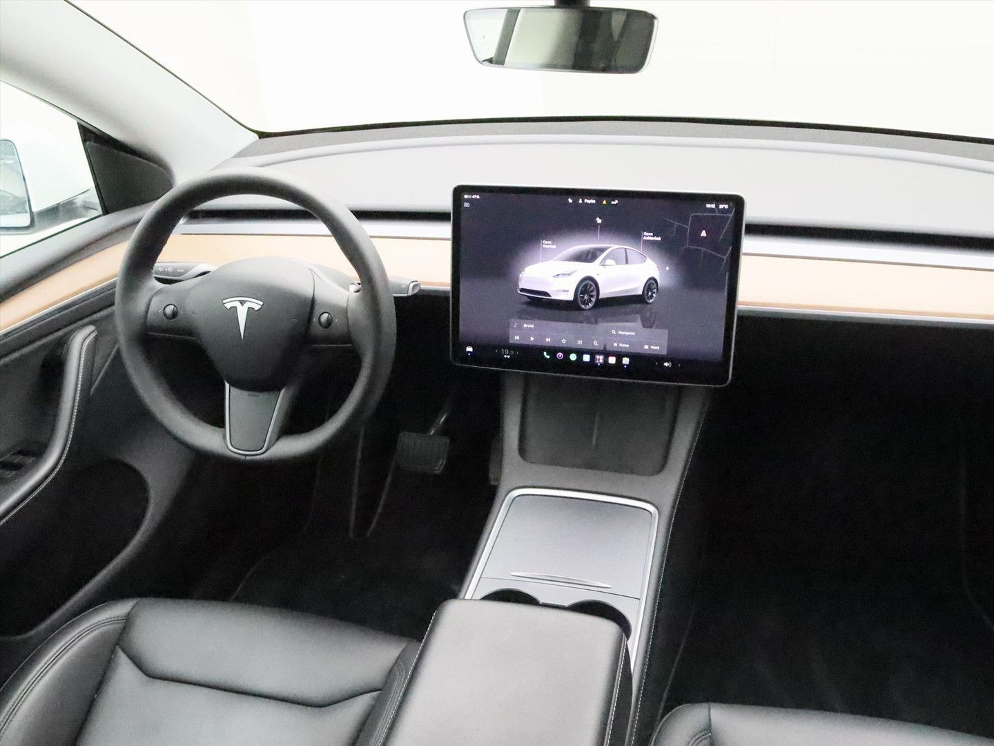 Tesla Model Y Standard RWD Plus 299pk 95% SoH [ TREKHA imagem 2