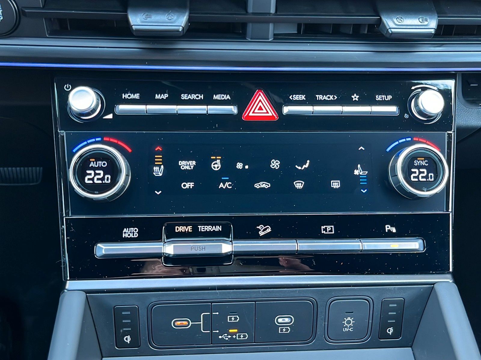 Hyundai SANTA FE - Bild 16