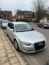 Audi A4 1.8 T multitronic Avant - - Audi A4 aus 2007: Kombi
