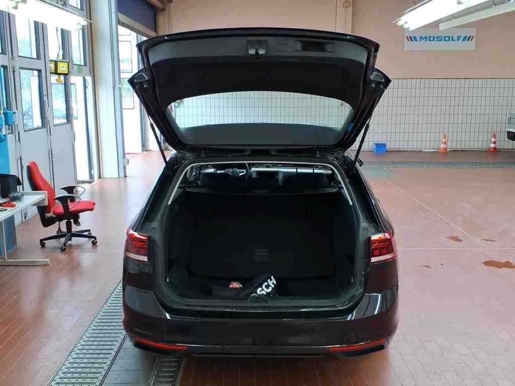 Volkswagen Passat Variant - Bild 6