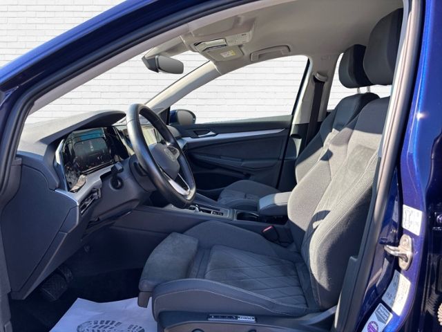 Fahrzeugabbildung Volkswagen Golf Life 2,0 TDI DSG Klima LED Navi Alu