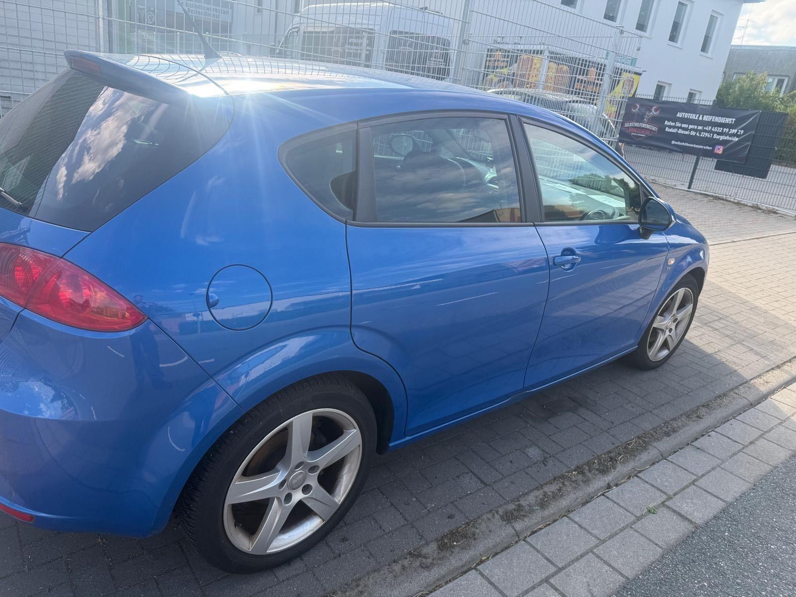 Seat Leon 2009 — engine 125 HP (92kW)