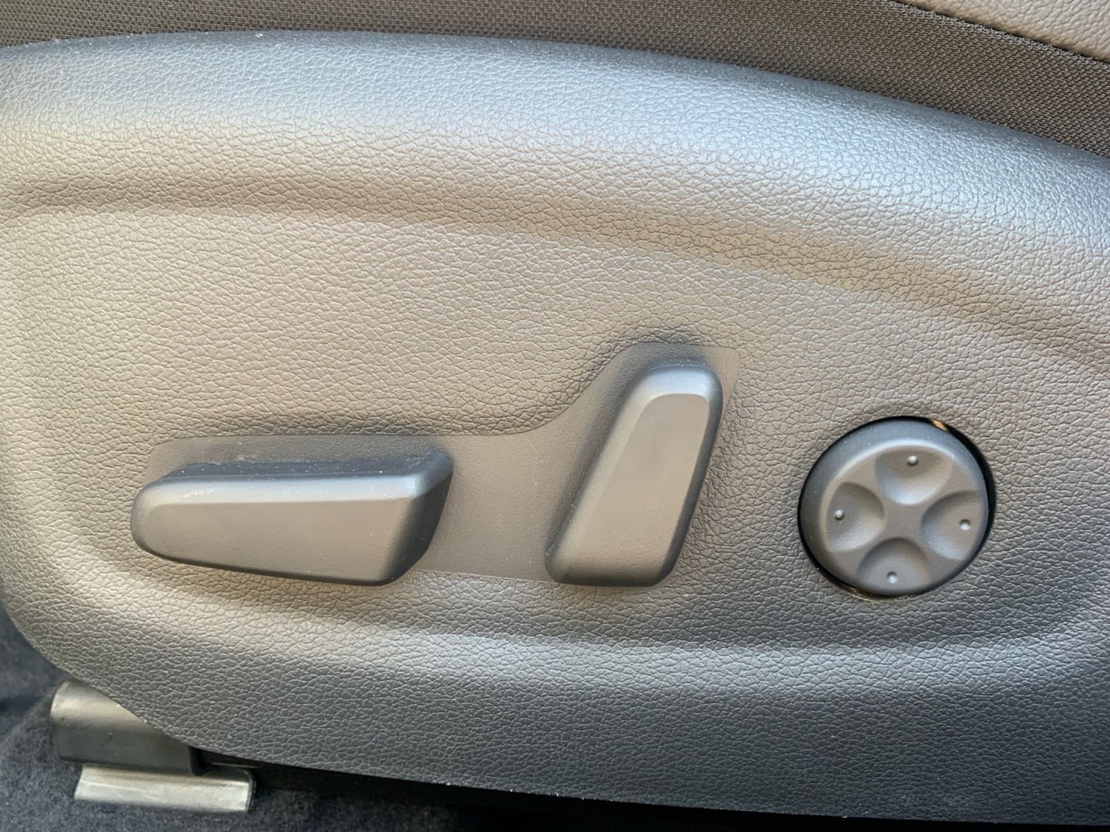 Fahrzeugabbildung Hyundai i30 Kombi FL 1.5 T-GDI 7-DCT N Line Mild-Hybrid