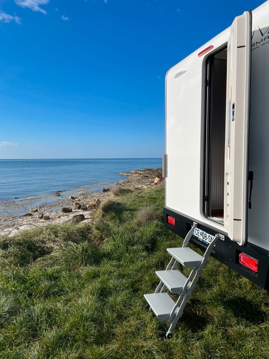 Fahrzeugabbildung Andere OVERLANDER 240
