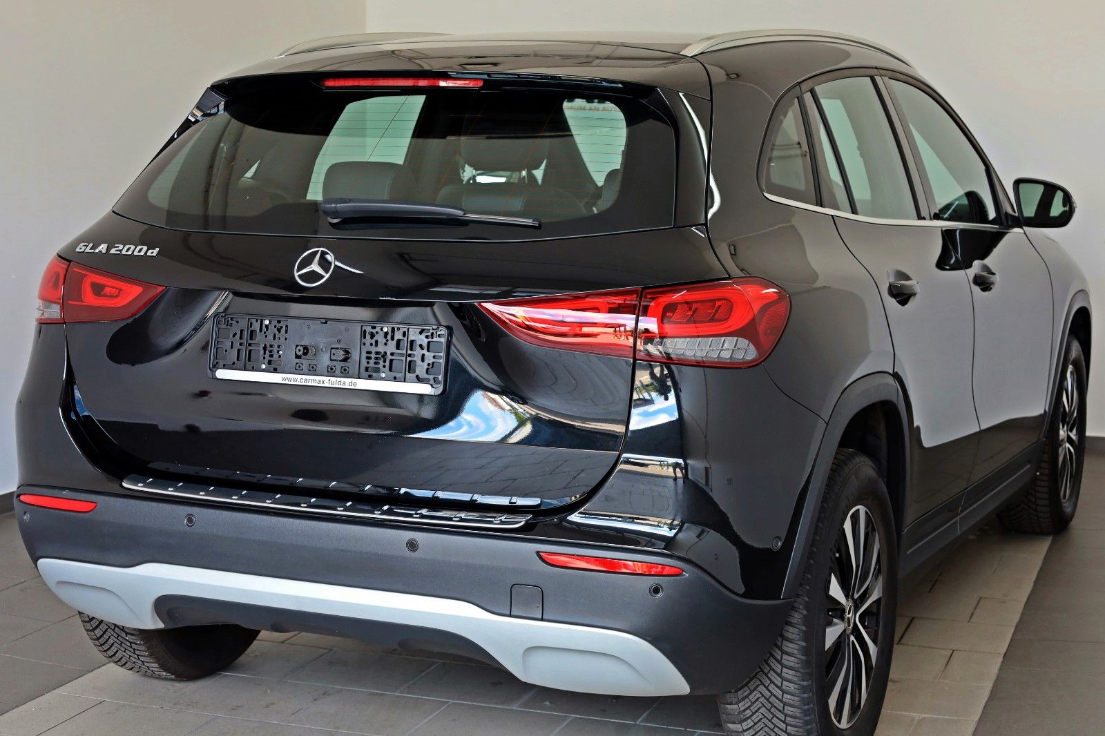 Fahrzeugabbildung Mercedes-Benz GLA 200 d Style, T.Leder,Navi,LED,SH,Kamera