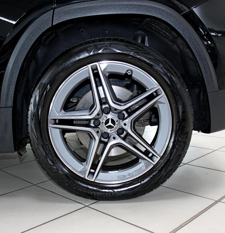 Mercedes-Benz GLA 220