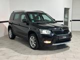 Skoda Yeti 1.4 TSI Green tec Joy Bi-Xenon*PDC*17Zoll* - Skoda Yeti: Schwarz