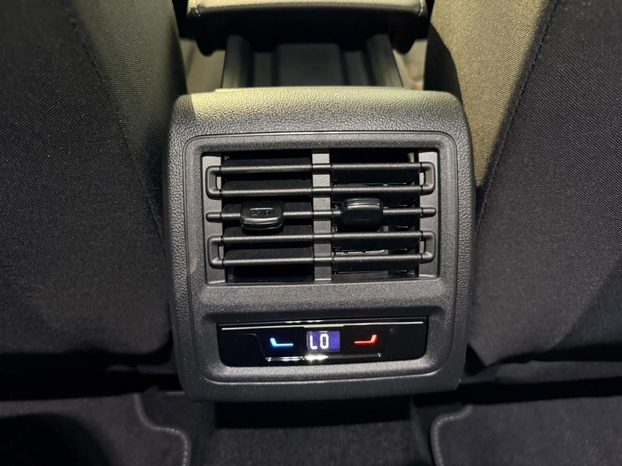 Volkswagen Golf VIII 1.5TSI Life LED ACC RFK AHK APP Klima, миниатюра 25