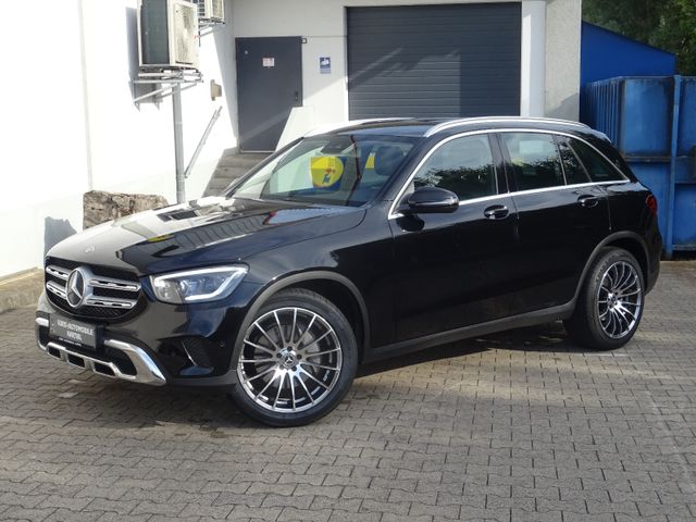 MERCEDES-BENZ GLC 300 d 4Matic Off-Road MBUX/LED/NAVI/AHK