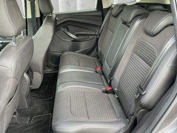 Ford Kuga - 11