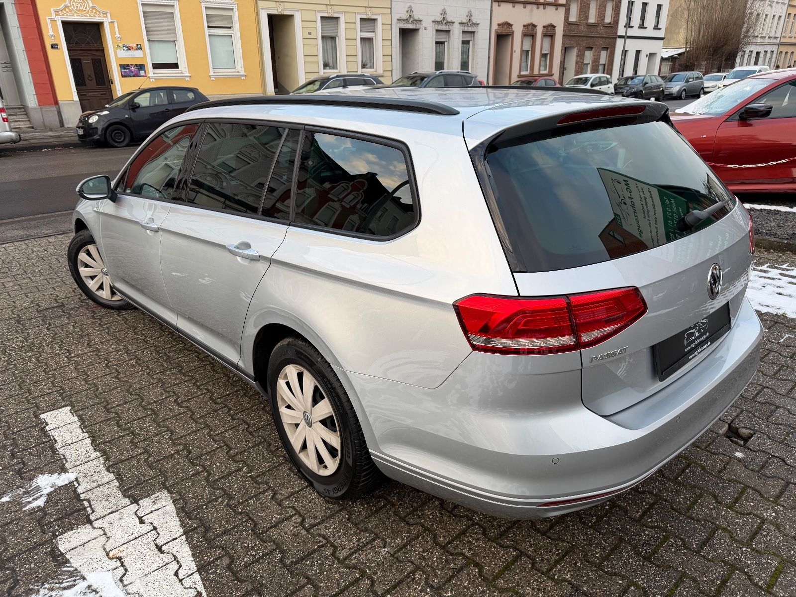 Fahrzeugabbildung Volkswagen Passat Variant 2.0 TDI 1-HAND AHK 6-GANG PDC
