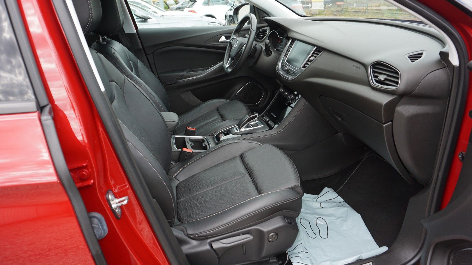 Fahrzeugabbildung Opel Grandland X Innovation Leder,Navi,LED,ACC,AHK