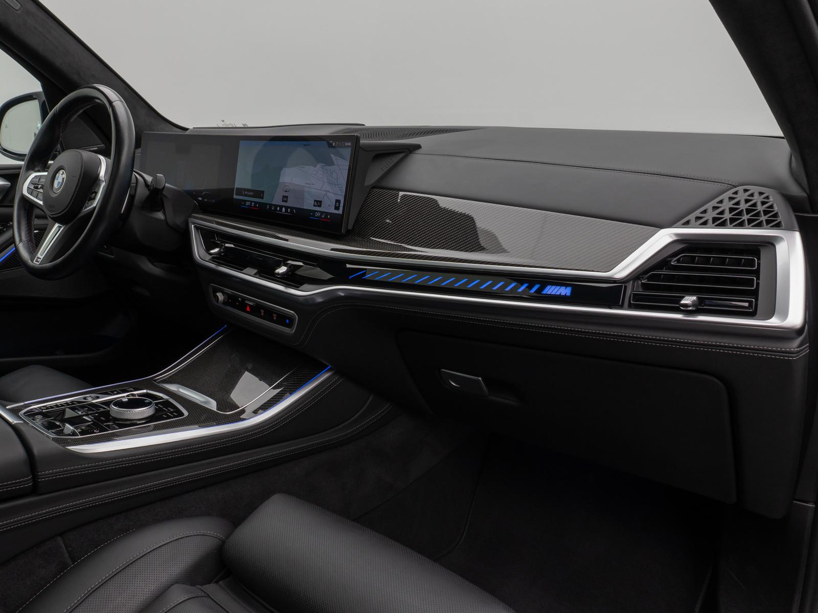 BMW X5 M60i 360° HUD H/K SoftCl Panorama Sky Lounge 