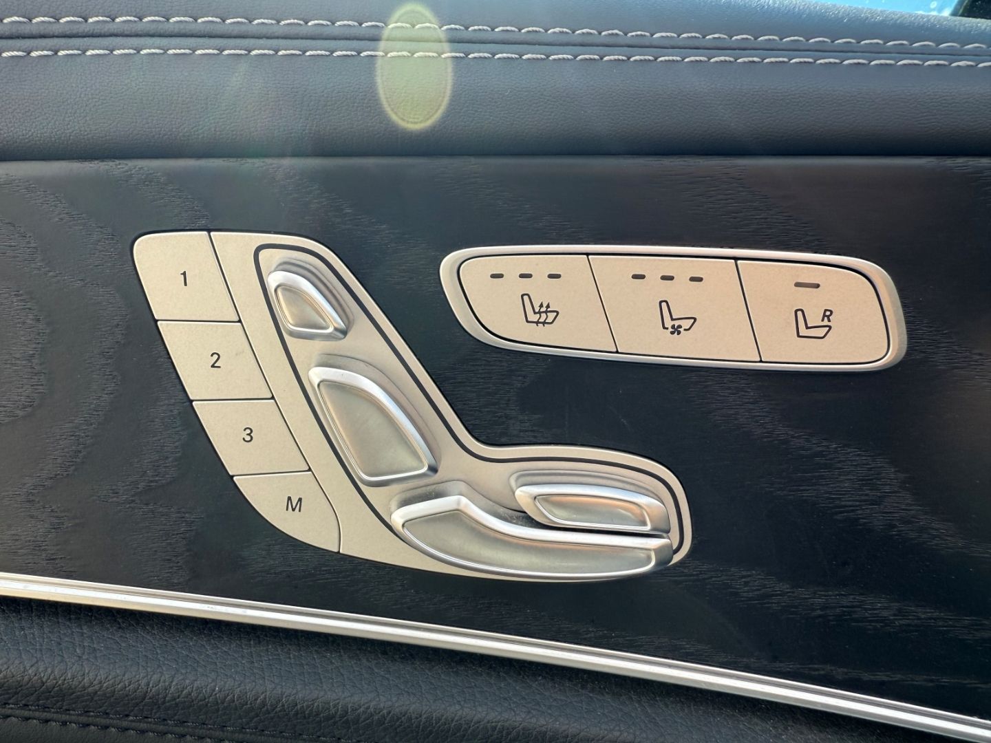 MERCEDES-BENZ E 63 AMG 4Matic EU6d-T HUD Luftfederung AD Nivea - Image 18
