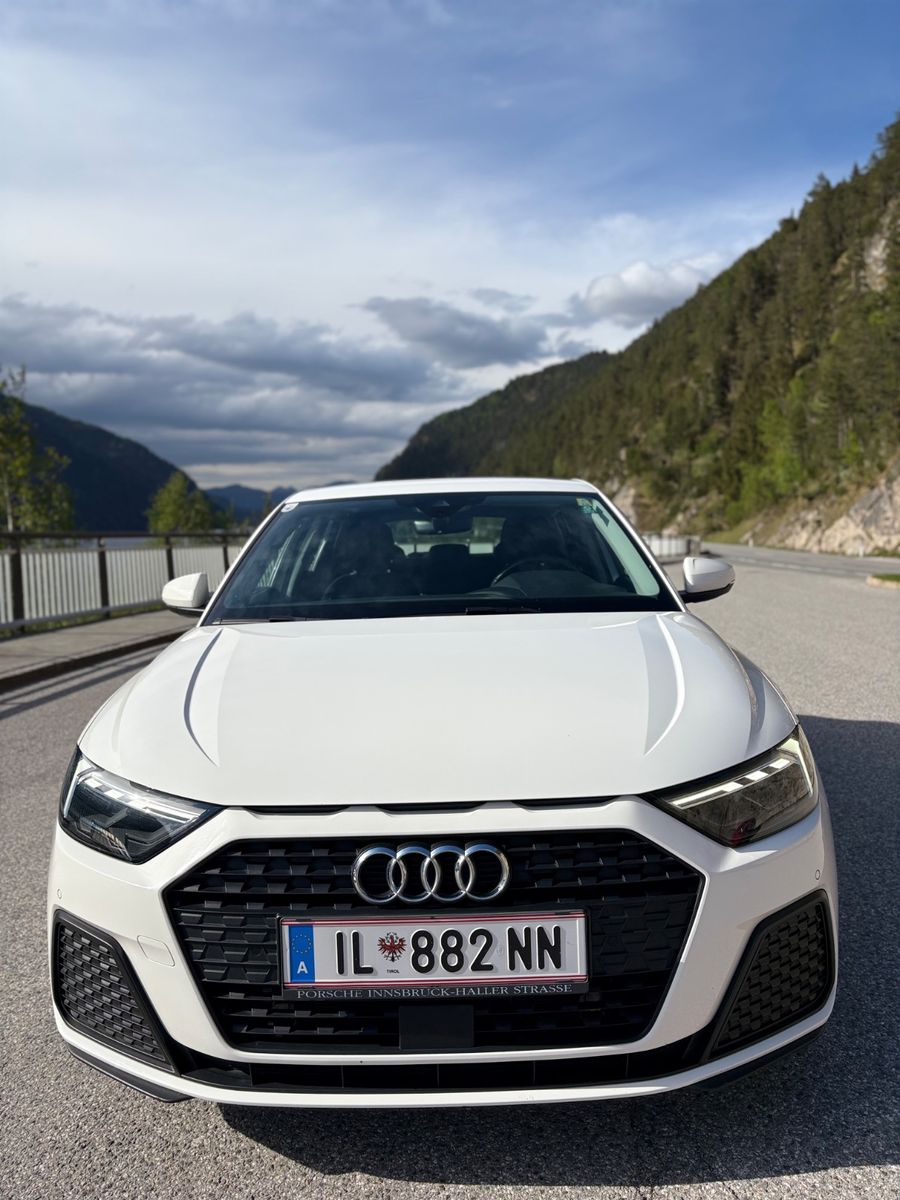 AUDI A1 30 TFSI S tronic advanced Sportback advanced