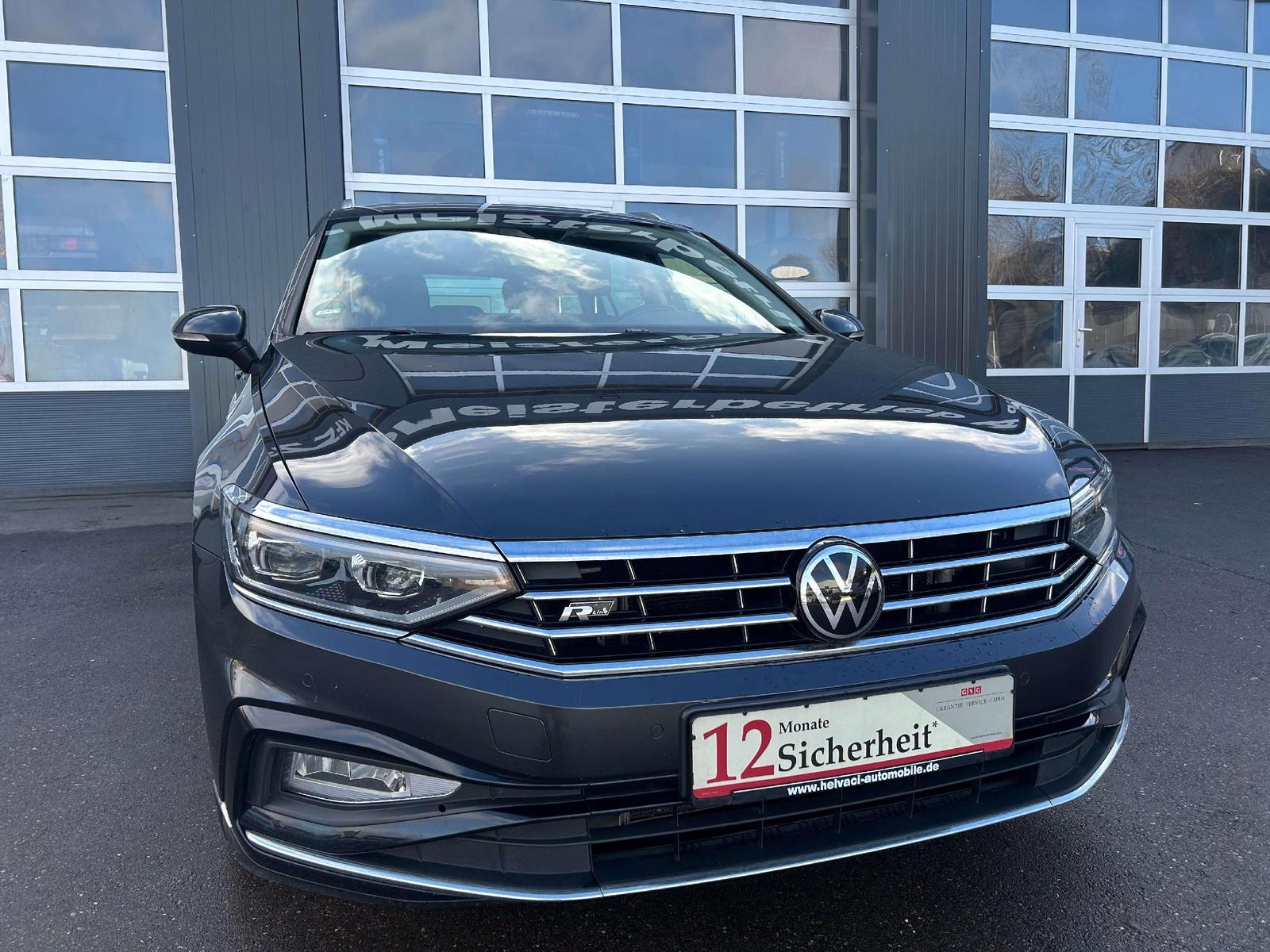 Volkswagen Passat Variant Elegance 4Motion+R-Line+Panorama+
