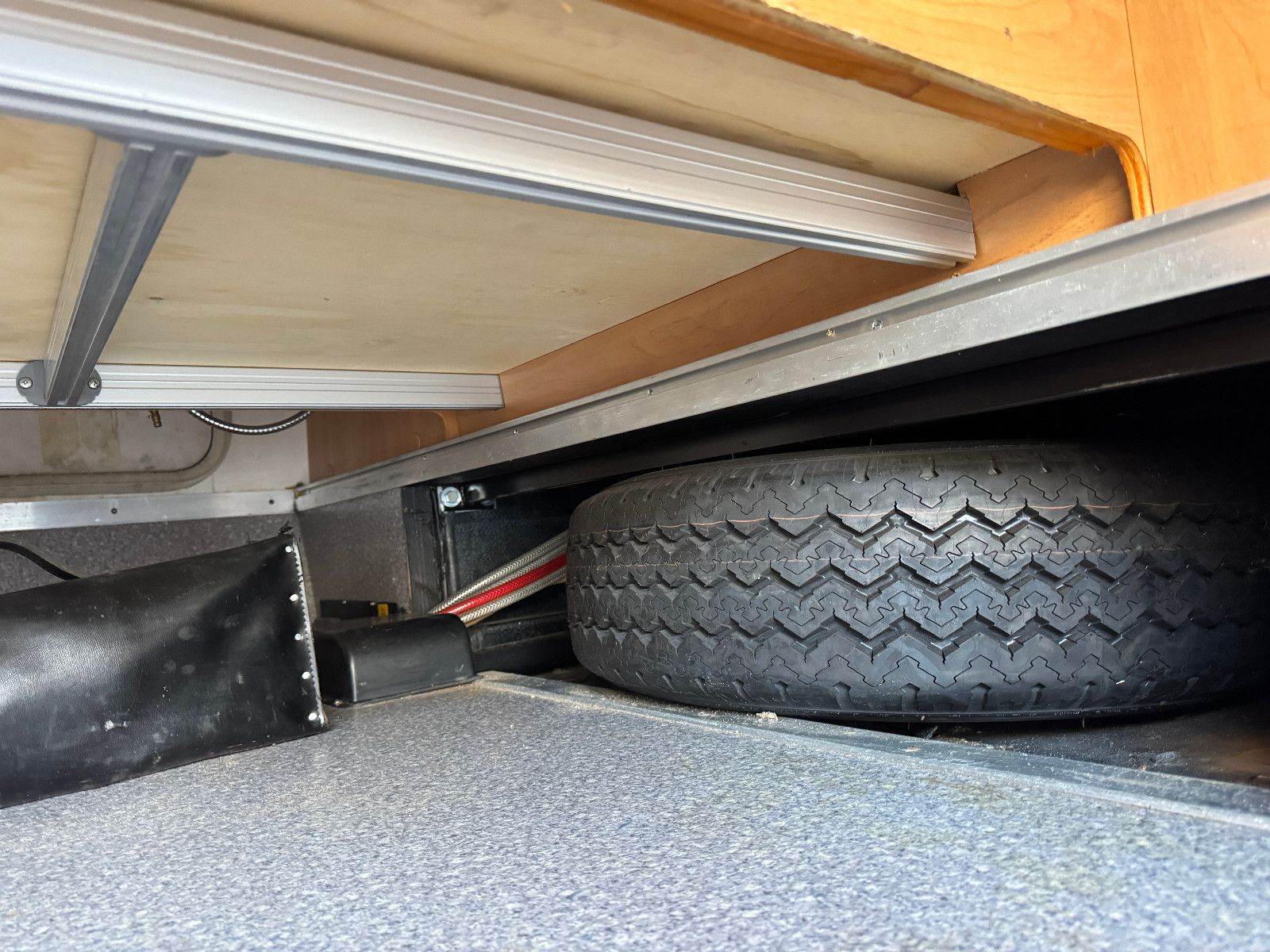 Fahrzeugabbildung HYMER / ERIBA / HYMERCAR B634 FIAT ALKO DPF LOUNGE DACHKLIMA SOLAR AUTSAT