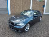 BMW 318i - BMW 318 aus 2006: 318i