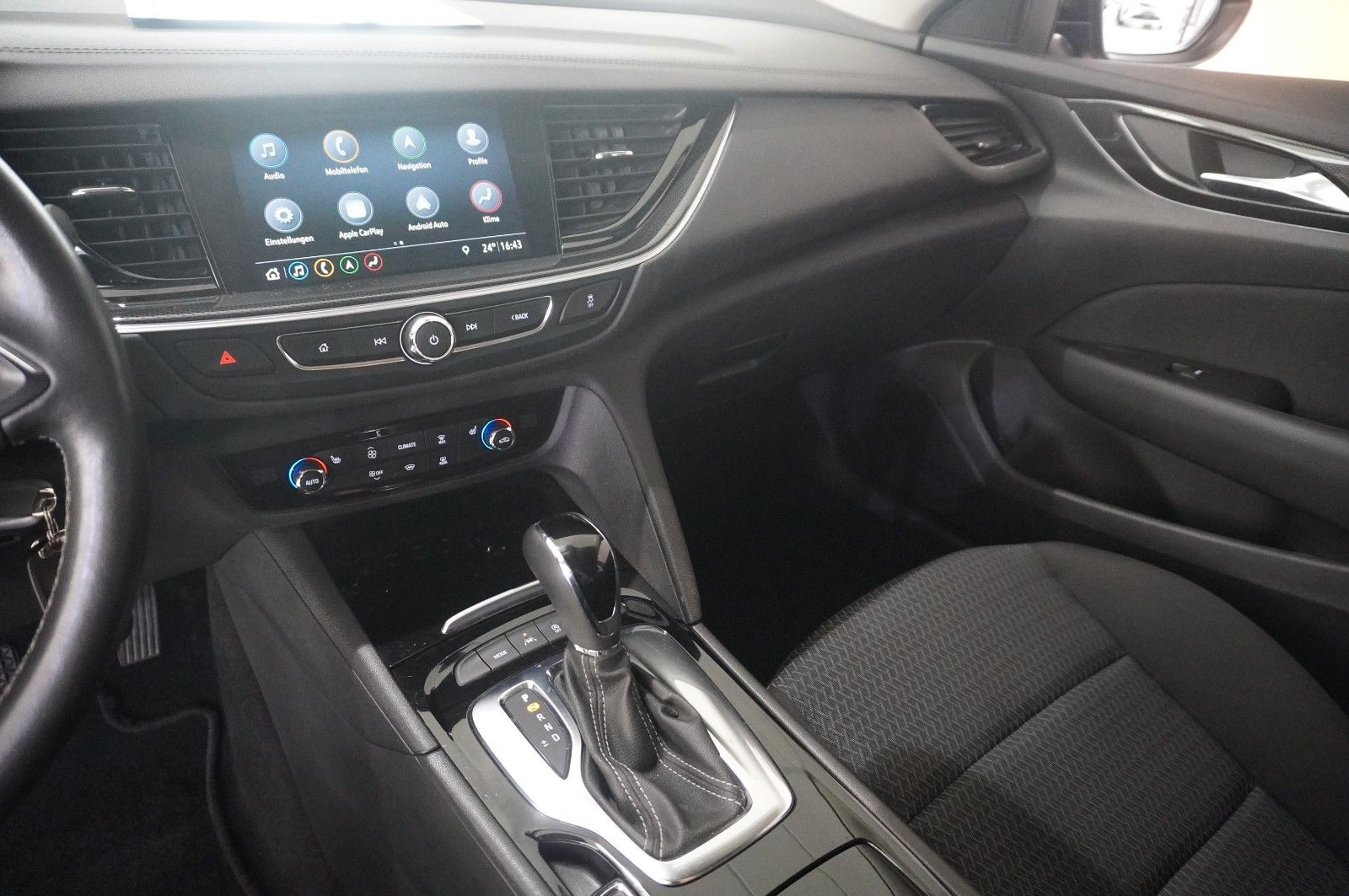 Fahrzeugabbildung Opel Insignia B GS 2.0D BUSINESS NAVI/LED/VIRT./DAB+