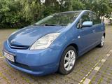 Toyota Prius 1.5-l-VVT-i Sol - Toyota Prius aus 2004 mit Hybrid-Antrieb
