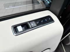 LAND ROVER Range Rover P400 3.0i*Winter-Paket*Navi*AHK*Pano