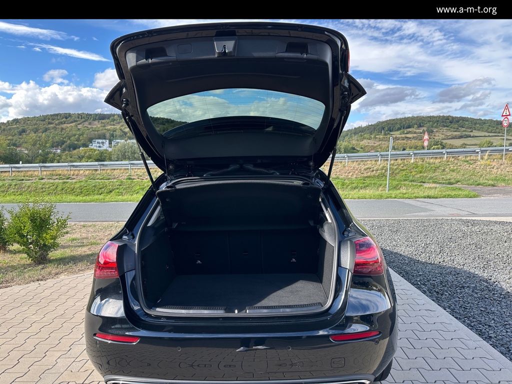 MERCEDES-BENZ A 200