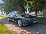 Volkswagen Passat Variant DSG GTE Vollausstattung - Hybrid (/Elektro) Voll mit Benzin-Antrieb
